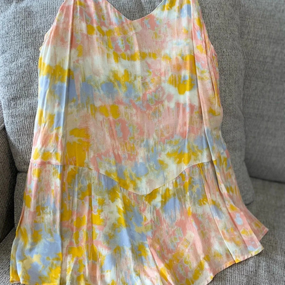 Wild Honey Boutique - Tie Dye Sleeveless Romper - Size Medium - NWT! - Picture 8 of 11